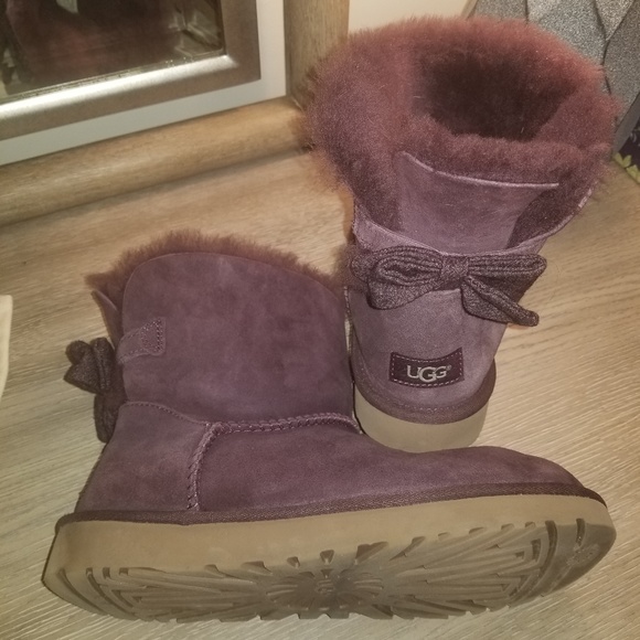 UGG Shoes - 💋UGG boots with mini bow